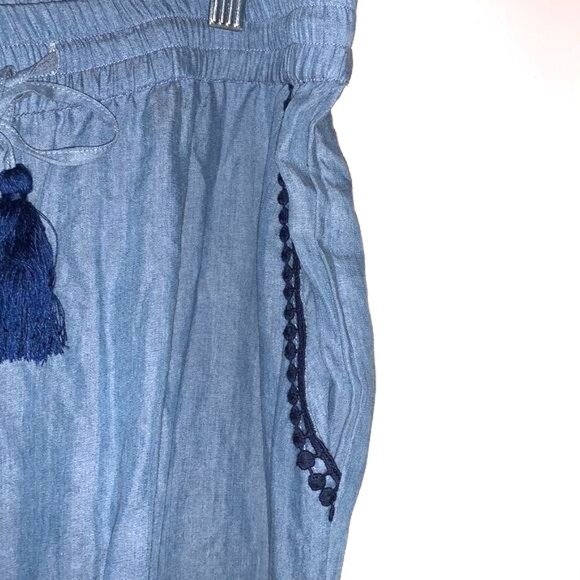 Tommy Bahama Womens Chambray Embroidered Pants W/ Ties & Tassels L 100% Tencel - Picture 6 of 11